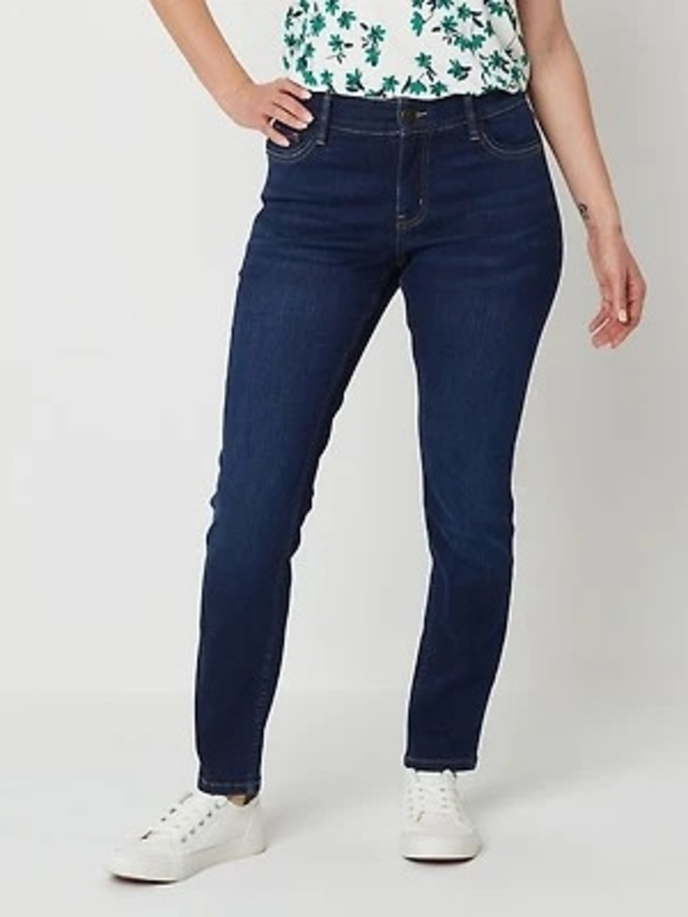 Liz Clairborne Dark Blue Mid-Rise SARA Slim Leg Women’s Jeans